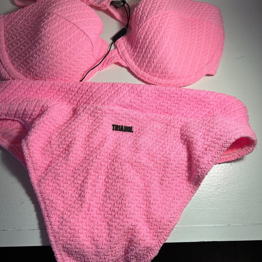 Triangle Pink Bikini NWT Never Worn Medium